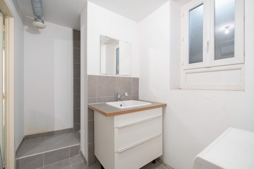 Triplex avec extérieur 9920039041611